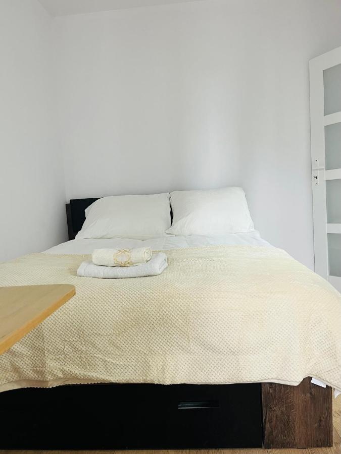 Comfy Guest Apartment Βαρσοβία Εξωτερικό φωτογραφία