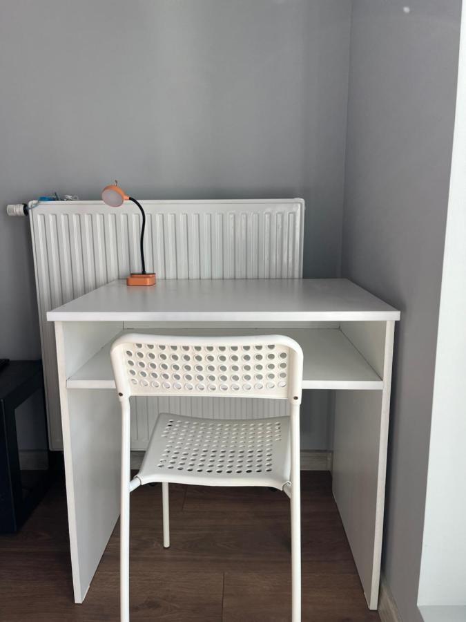 Comfy Guest Apartment Βαρσοβία Εξωτερικό φωτογραφία